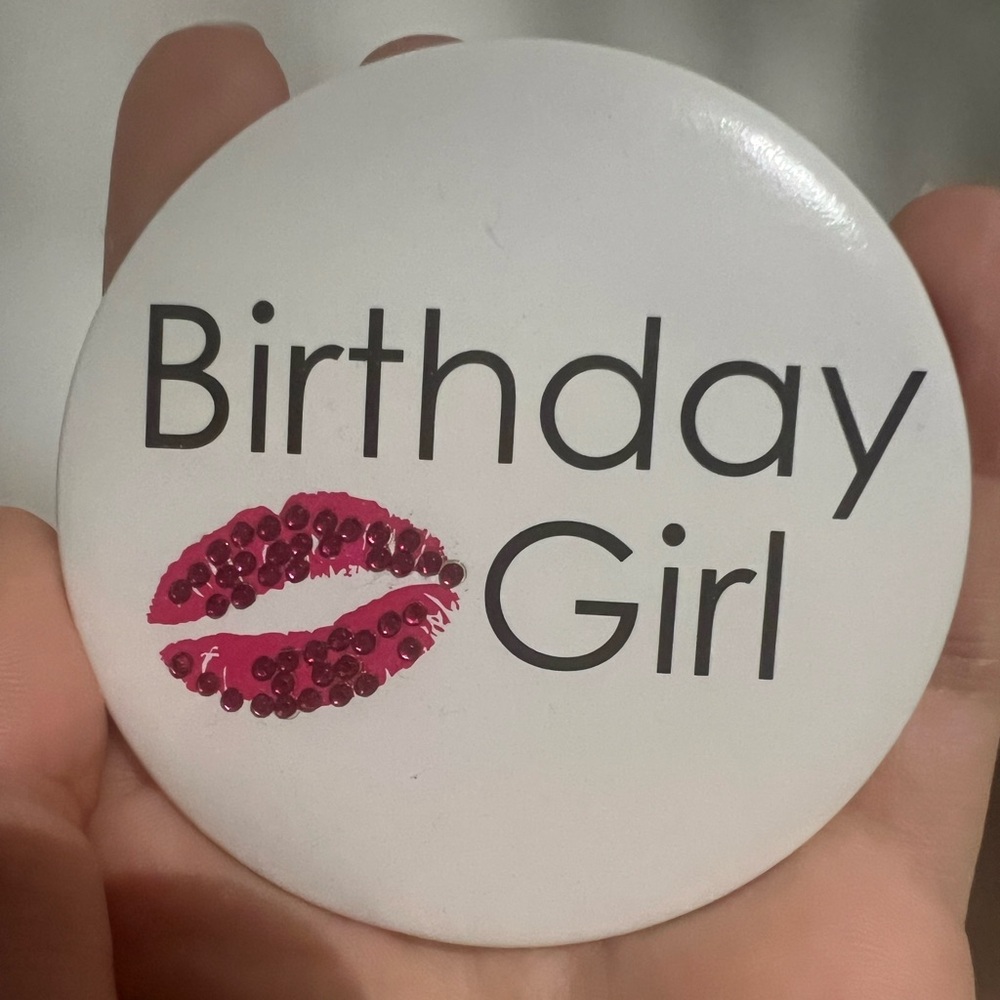 Vintage White Crystal Lips Round Birthday Girl Medium Pin Brooch Like New